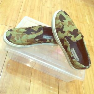 Steve Madden sneakers