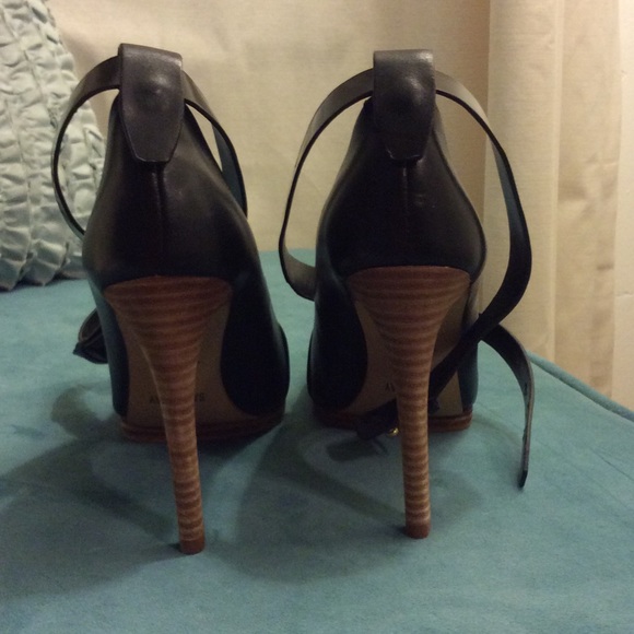 Kate spade Saturday cap-toe leather pump