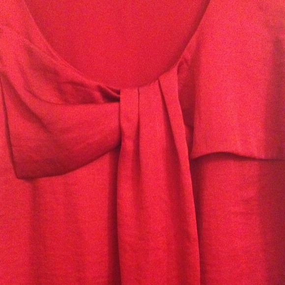 Silk red dress only worn twice ! - Picture 2 of 4