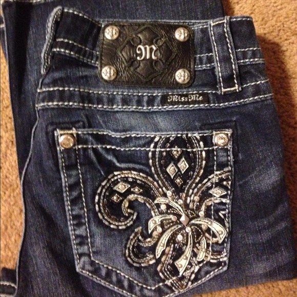 🎀AWESOME Miss Me BLING Jeans