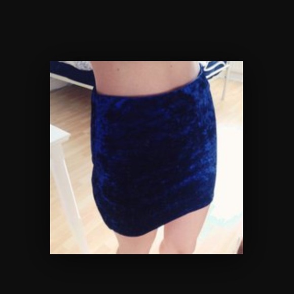 Small navy blue velvet pencil skirt