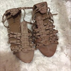 New strappy small wedge sandals