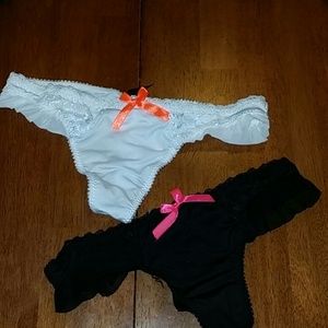 3 Cute lace and ruffle thongs
