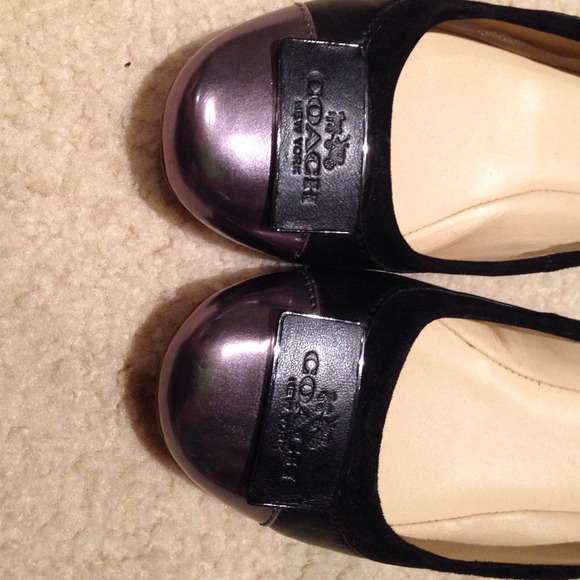 Authentic Coach Ulma Flats :) - Picture 2 of 3