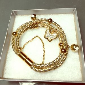 Twisted leather bracelet