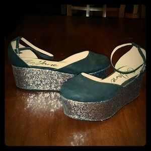 Glitter Platforms