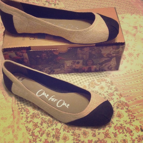 TOMS alessandra burlap colorblock ballet flat