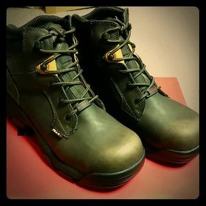 Men's Wolverine Steel Toe Work Boot (sz 9.5)