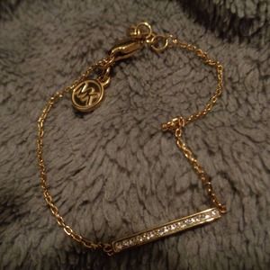 Michael Kors Gold Bar Motif bracelet