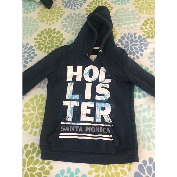 Hollister sweatshirt