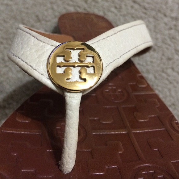 💢SOLD💢Tory Burch Thora Thong Sandal Bleach Gold - Picture 2 of 4