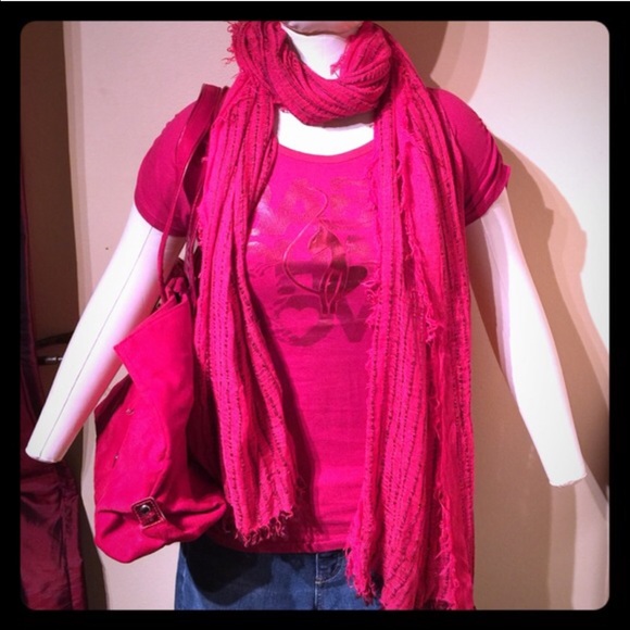 Baby Phat NWOT top in bright pink more like a S - Picture 2 of 4