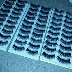 Ten pairs of False lashes