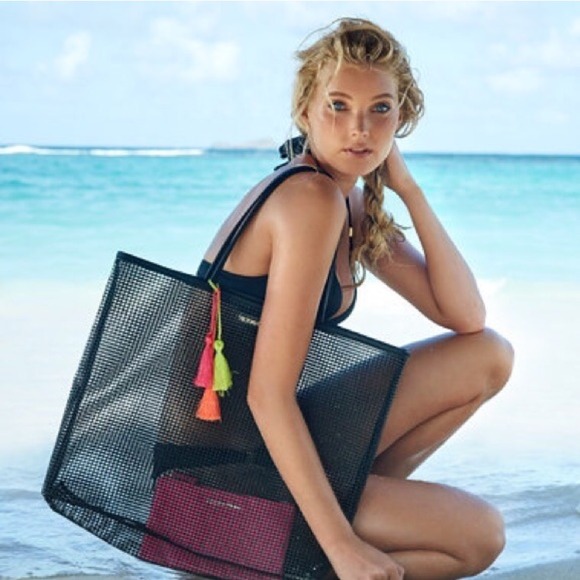 Victoria's Secret Handbags - 🎉HP🎉New Victoria's Secret mesh bikini tote bag