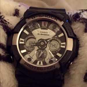 Casio Mens GA-200BW-1A G-SHOCK