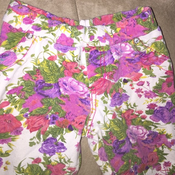 Ducky stretchy pants flower pattern & rhinestones - Picture 3 of 4