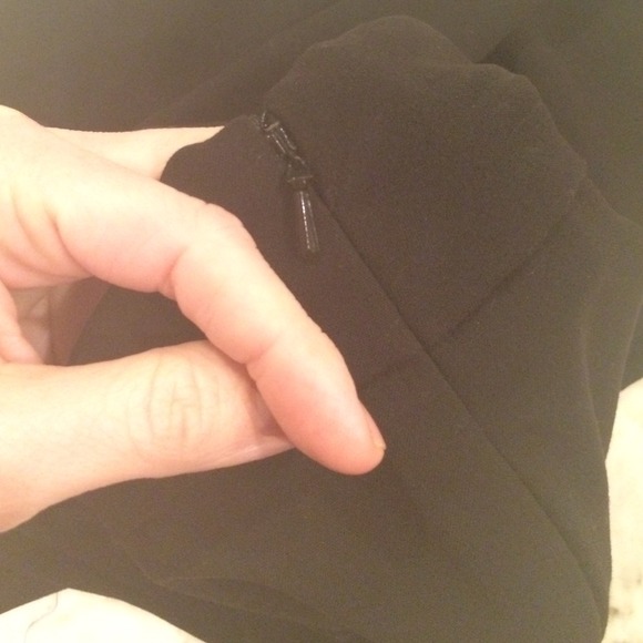 NY&Co. Off-Black Pencil Skirt Double-Slit - Picture 4 of 4