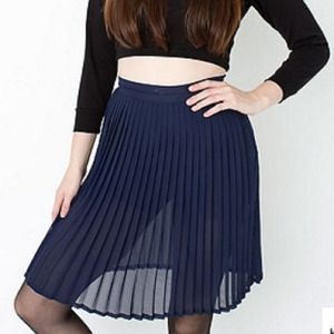 American Apparel Chiffon Pleated Skirt