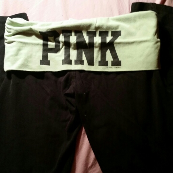Victoria secrets pink yoga pants size small