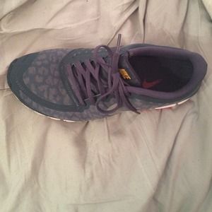 Grey leopard print Nike free 5.0
