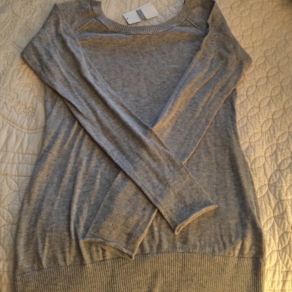 Banana Republic gray top