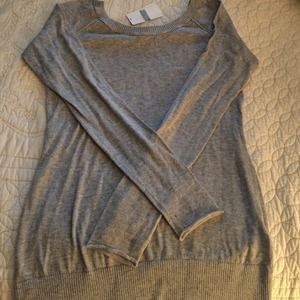 Banana Republic gray top
