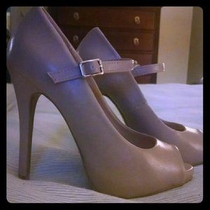 Forever XXI Pumps