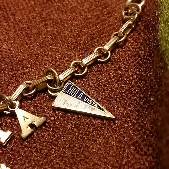 SOLD Vintage Charm Bracelet Chula Vista CA - Picture 3 of 4