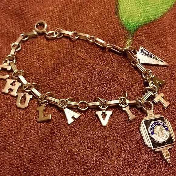 SOLD Vintage Charm Bracelet Chula Vista CA - Picture 4 of 4