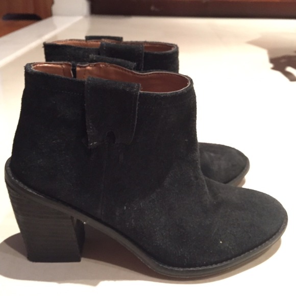 Zara Black Suede Booties, size.40