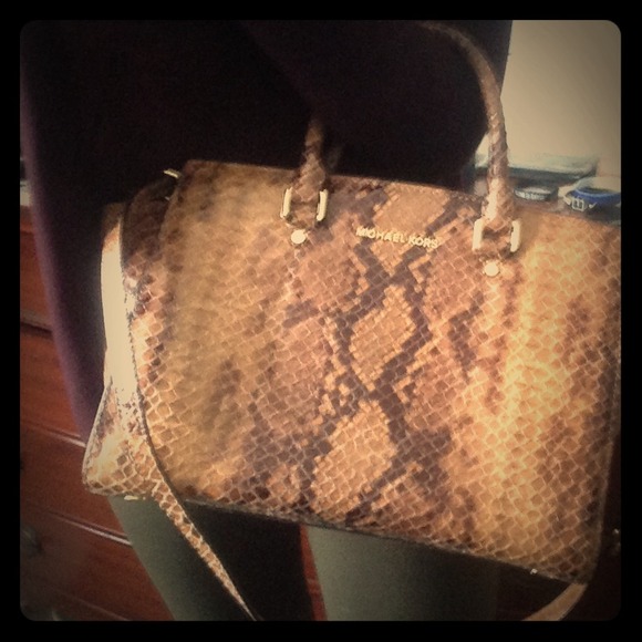 Michael Kors purse (Selma)