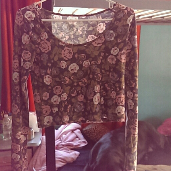 Long sleeved floral crop top - Picture 1 of 2