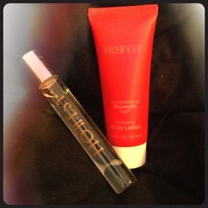 "Hottest" perfume and lotion set