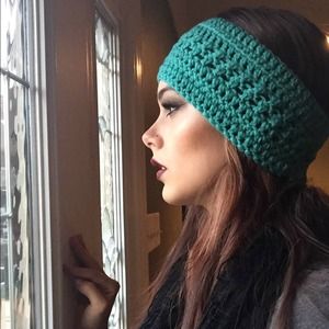 Very pretty earwarmer