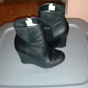 High end Black MK booties trade for @belentrevino