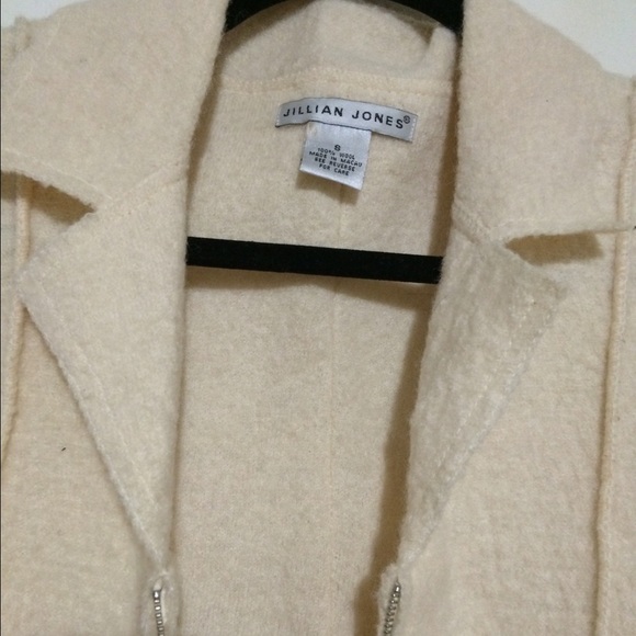 Jillian Jones 100% Wool Blazer - Picture 2 of 2