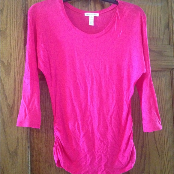 Pink Piko style top size small 3/4 sleeves