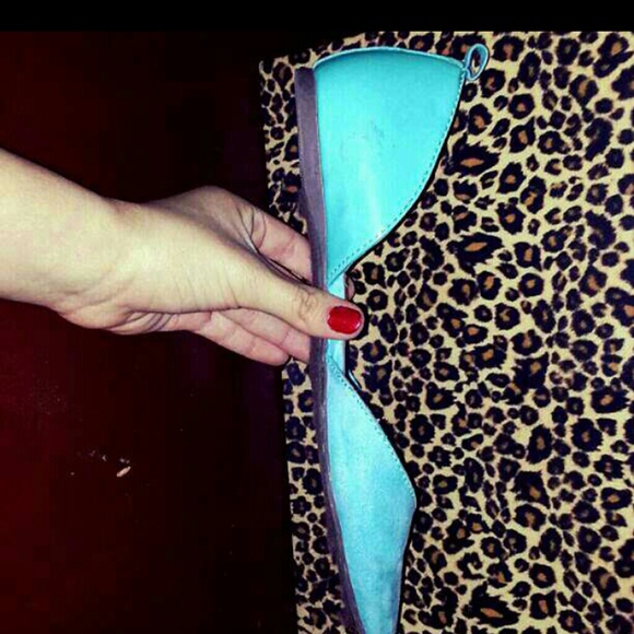 Pointed-toe flats - Picture 3 of 4