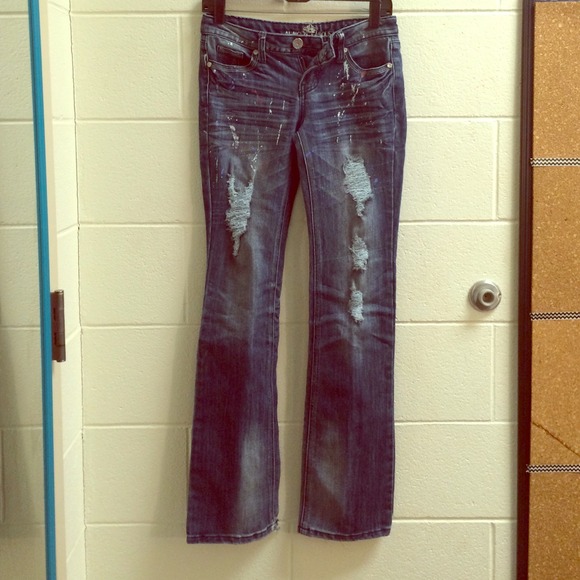 Almost famous distressed jeans
