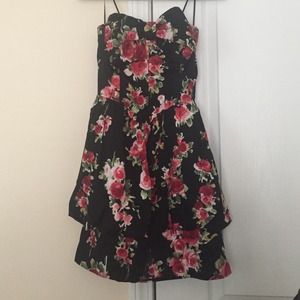 Strapless dress