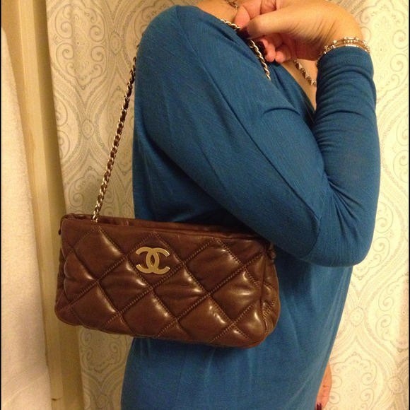 Rare CHANEL bubble lambskin purse/clutch - Picture 4 of 4