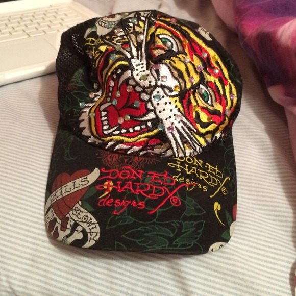 Ed hardy hat