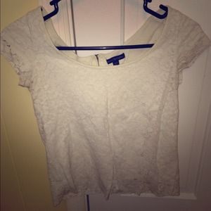 Lace scoop neck top
