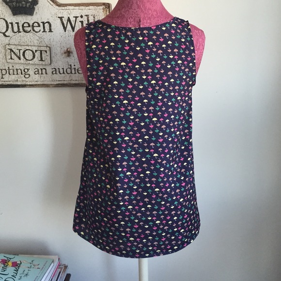 **SOLD**Rosebud Top - Picture 3 of 4