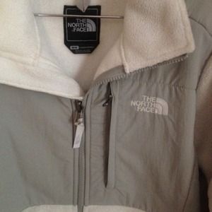 Medium White/Grey New Northface
