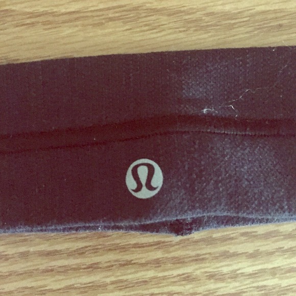 Lululemon Headband in Navy Blue