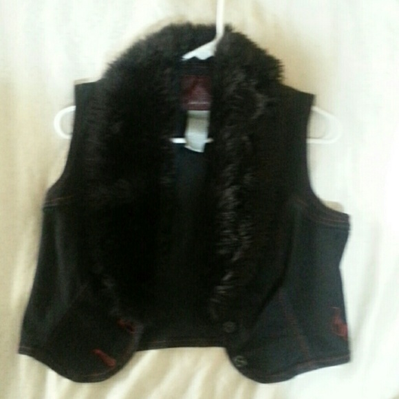 Vest - Picture 1 of 1