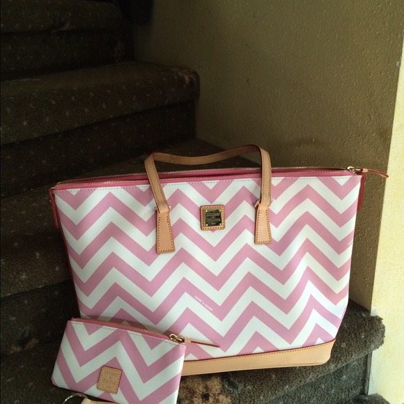 Dooney and Bourke Tote Bag