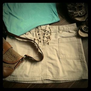 Khaki skirt with pockets! Size 4