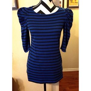 🎀 Blue & Black Striped Top
